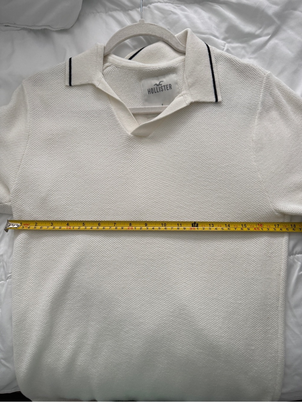 Hollister White Polo Shirt Classic Design - Picture 4 of 5
